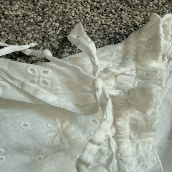 Aerie Floral Embroidered White Mini Skirt - Picture 4 of 5